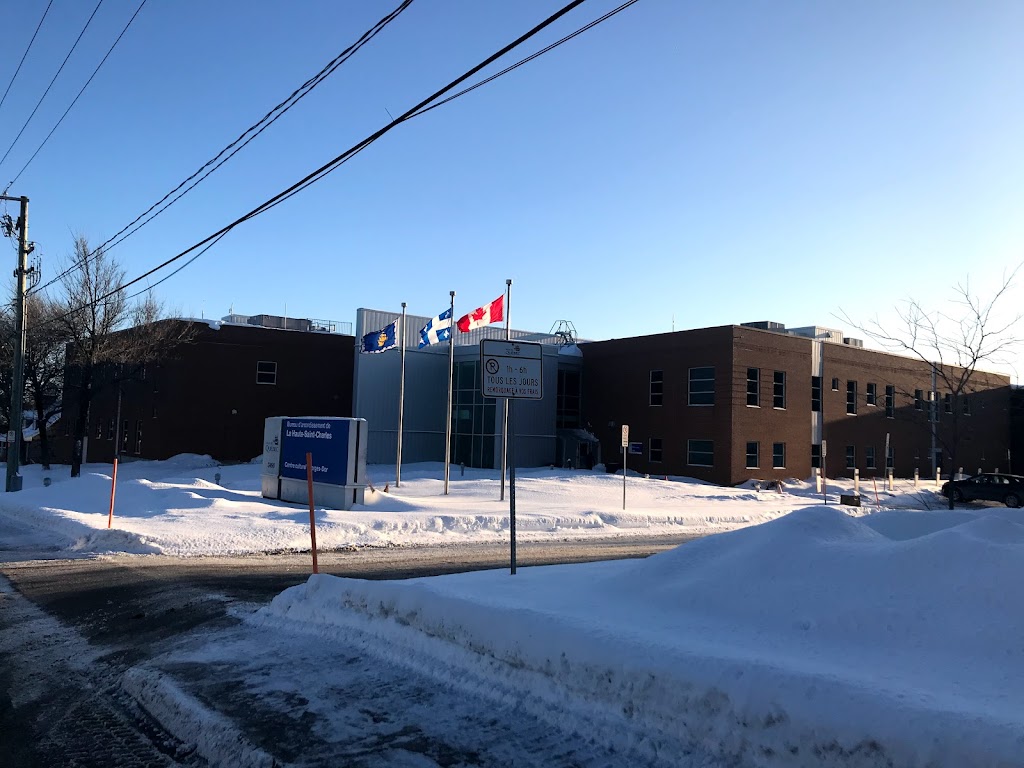 Bureau darrondissement de La Haute-Saint-Charles | 3490 Rte de lAéroport, Québec, QC G3K 1X5, Canada | Phone: (418) 641-6700