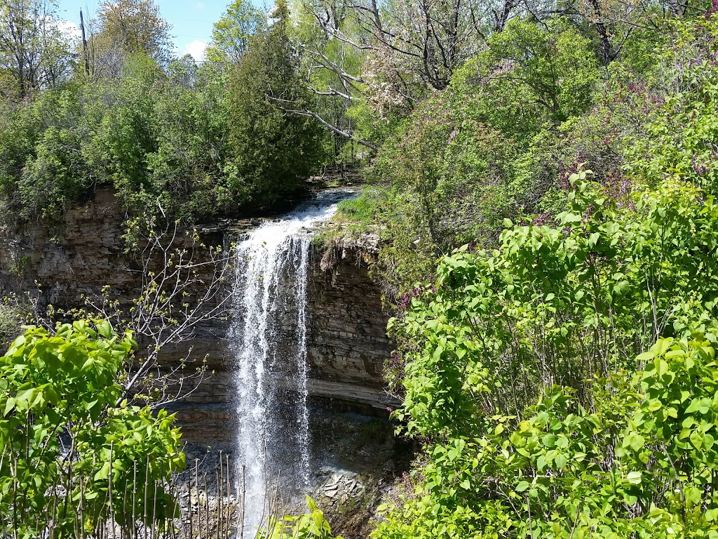 Borers Falls Conservation Area | Valley Rd, Dundas, ON L9H 5S3, Canada | Phone: (905) 525-2181