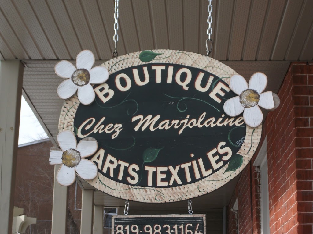 Boutique Chez Marjolaine | 57 Rue Principale, Saint-André-Avellin, QC J0V 1W0, Canada | Phone: (819) 983-1164