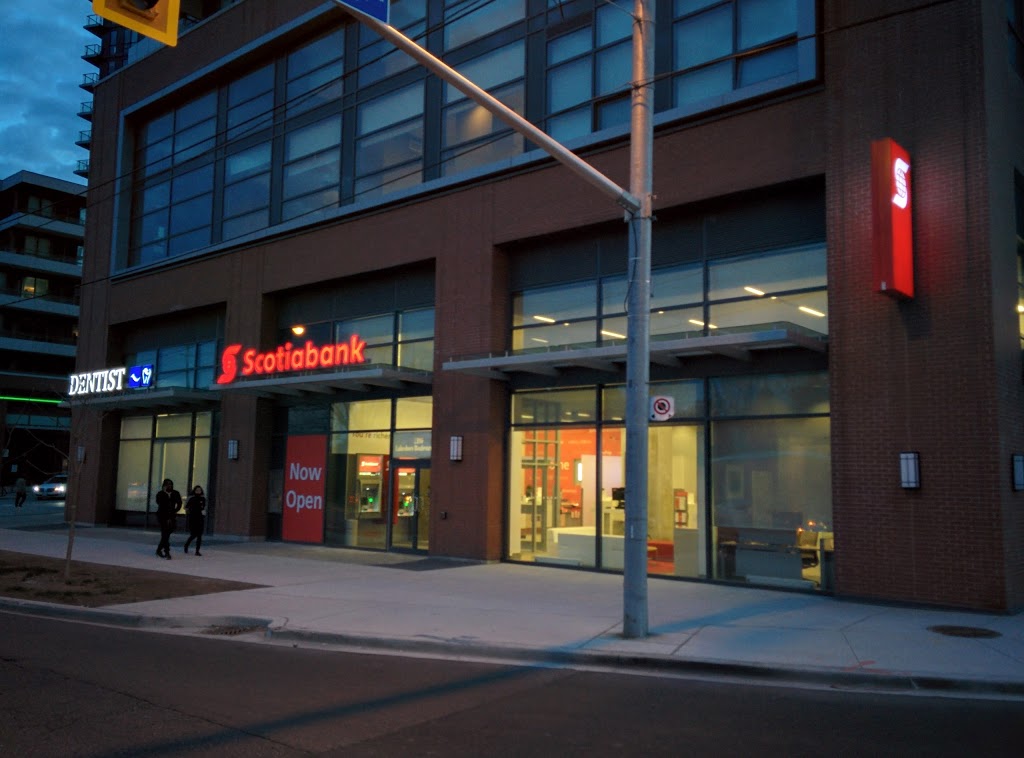 Scotiabank | 2196 Lake Shore Blvd W, Etobicoke, ON M8V 1A4, Canada | Phone: (416) 255-5020