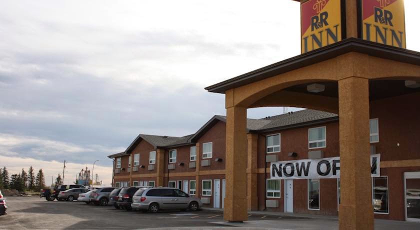 R&R Inn | 621 12 St, Bassano, AB T0J 0B0, Canada | Phone: (403) 641-3641