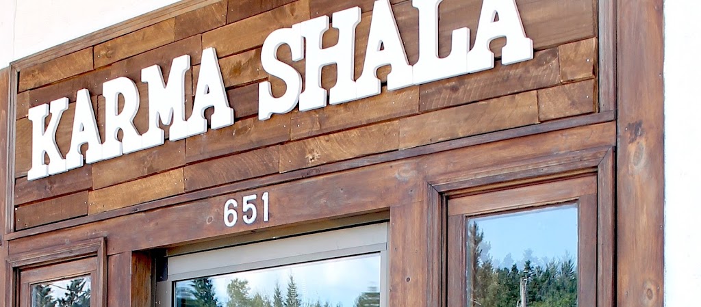 Karma Shala Studio de Yoga - Mont Tremblant | 651 Rue Labelle, Mont-Tremblant, QC J8E 3H2, Canada | Phone: (819) 635-4611