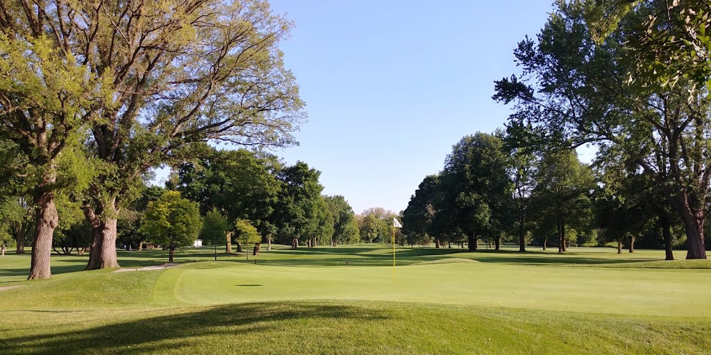 Humber Valley Golf Course | 40 Beattie Ave, Etobicoke, ON M9W 2M3, Canada | Phone: (416) 392-2488