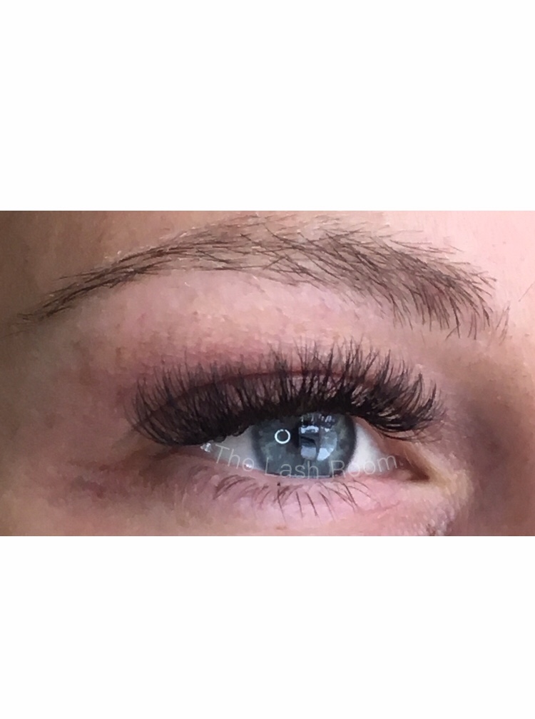 The Lash Room Calgary | Walden Southeast, Calgary, AB T2X 2H5, Canada | Phone: (403) 827-7101