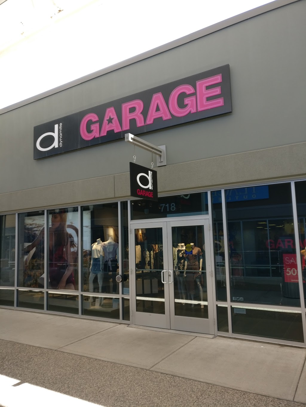 Garage | 13850 Steeles Ave #718, Halton Hills, ON L7G 0J1, Canada | Phone: (905) 875-0856