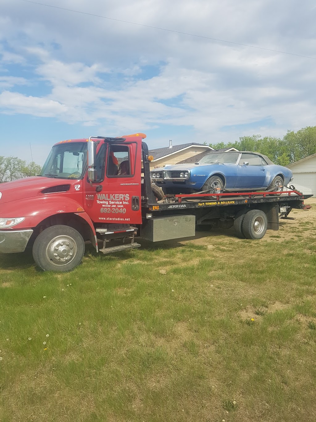 Walkers Towing Service | 505 11 Ave NE, Moose Jaw, SK S6H 4P8, Canada | Phone: (306) 692-2040