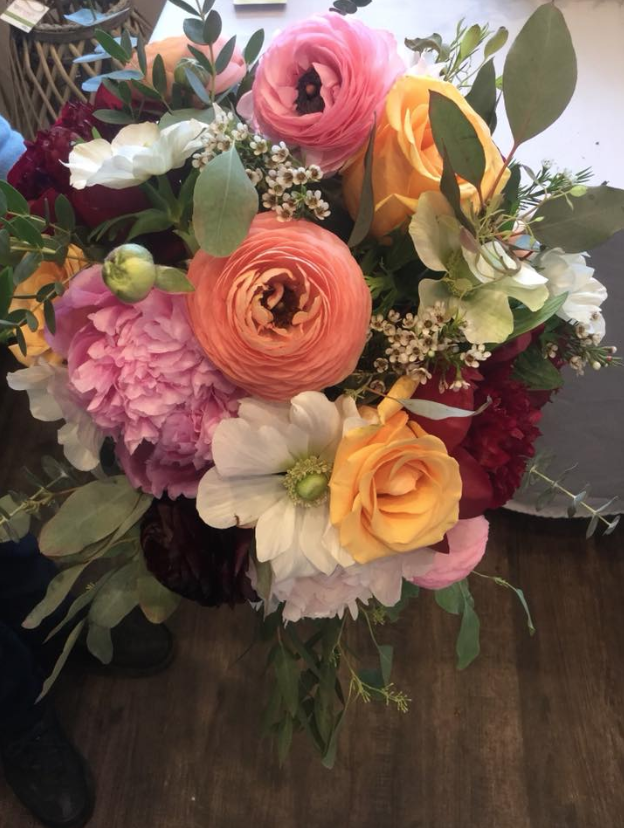 Fresh Flowers By Leanne | 212 King St #4, Midland, ON L4R 3L9, Canada | Phone: (705) 527-1515