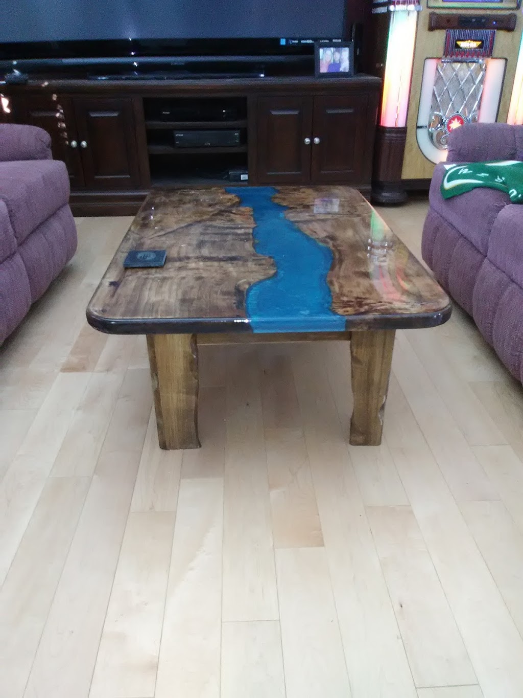 Unique tables and more | 5327 52 Ave, Bashaw, AB T0B 0H0, Canada | Phone: (780) 385-1886