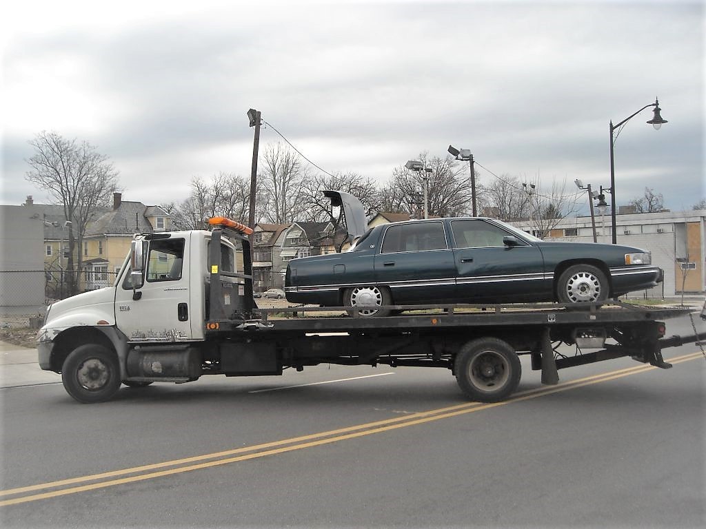 Scrap Car Removal Ottawa | Oakridge Blvd, Ottawa, ON K2G, Canada, Canada | Phone: (613) 701-9507