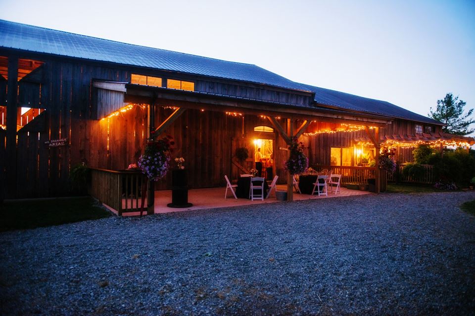 Century Wedding Barn | 10068 Fernhill Dr, Denfield, ON N0M 1P0, Canada | Phone: (519) 476-9300