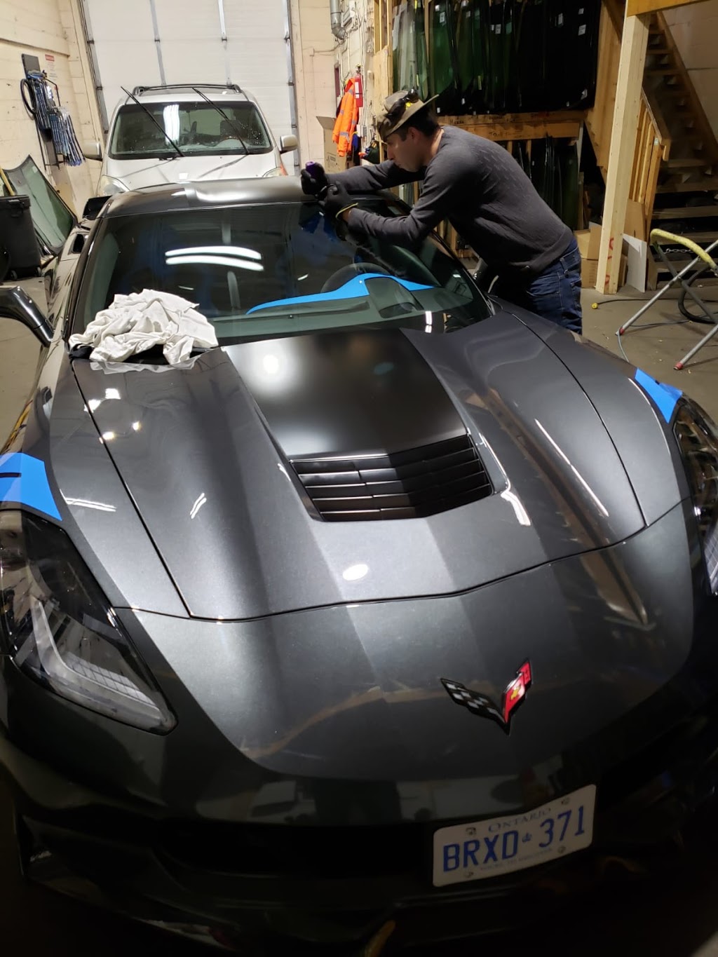 Wind Auto Glass Repair & Windshield Replacement | 155 Norfinch Dr #5, North York, ON M3N 1Y2, Canada | Phone: (416) 578-5684