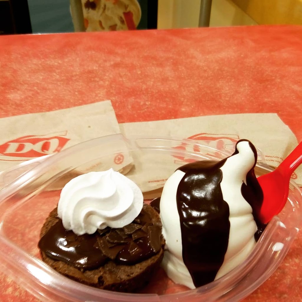 Dairy Queen (Treat) | 115 Rue Fusey, Trois-Rivières, QC G8T 2V6, Canada | Phone: (819) 376-8841