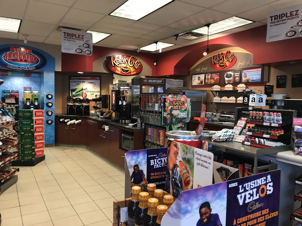 Petro-Canada | 1355 Boulevard des Laurentides, Saint-Jérôme, QC J7Z 7L3, Canada | Phone: (450) 304-1977