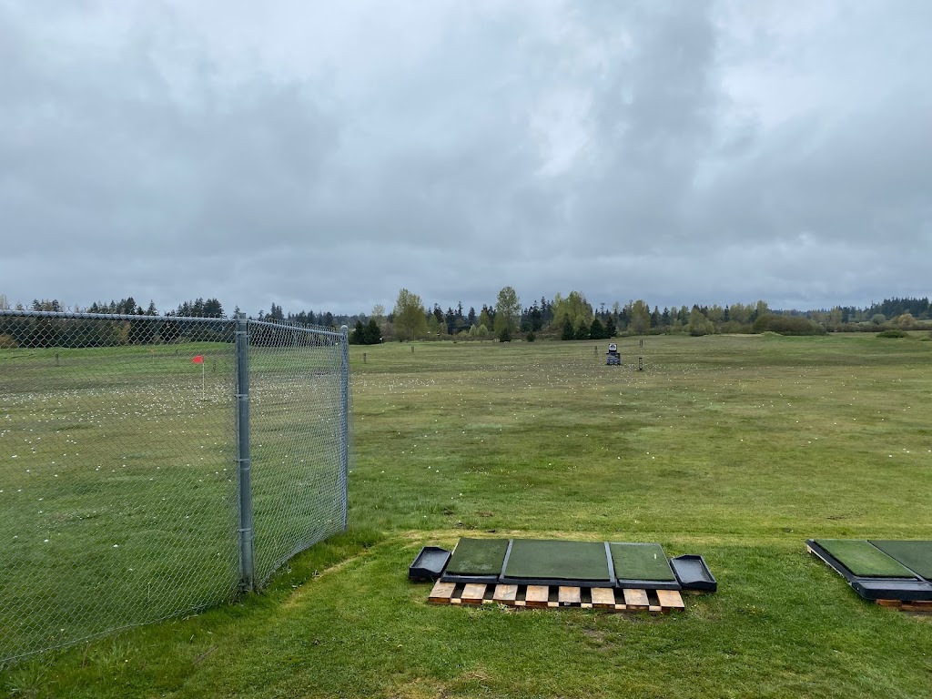 Mulligans Golf Course | 4985 Cotton Rd, Courtenay, BC V9N 5Y1, Canada | Phone: (250) 338-2440