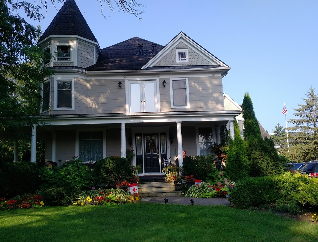 Everheart Country Manor | 137 Queenston St, Queenston, ON L0S 1L0, Canada | Phone: (866) 284-0544