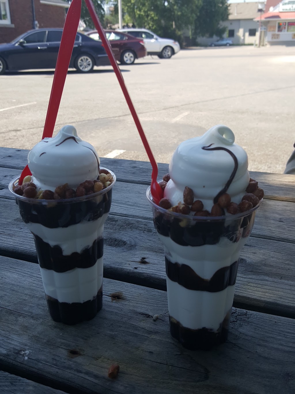 Dairy Queen (Treat) | 73 Main St E, Port Colborne, ON L3K 1S2, Canada | Phone: (905) 834-9621