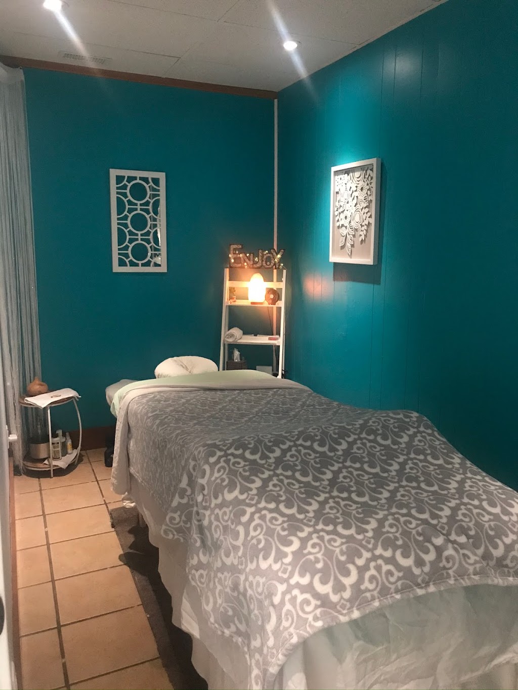 Pure Massage Therapy | 264 Dalhousie St, Amherstburg, ON N9V 1W7, Canada | Phone: (519) 713-9349