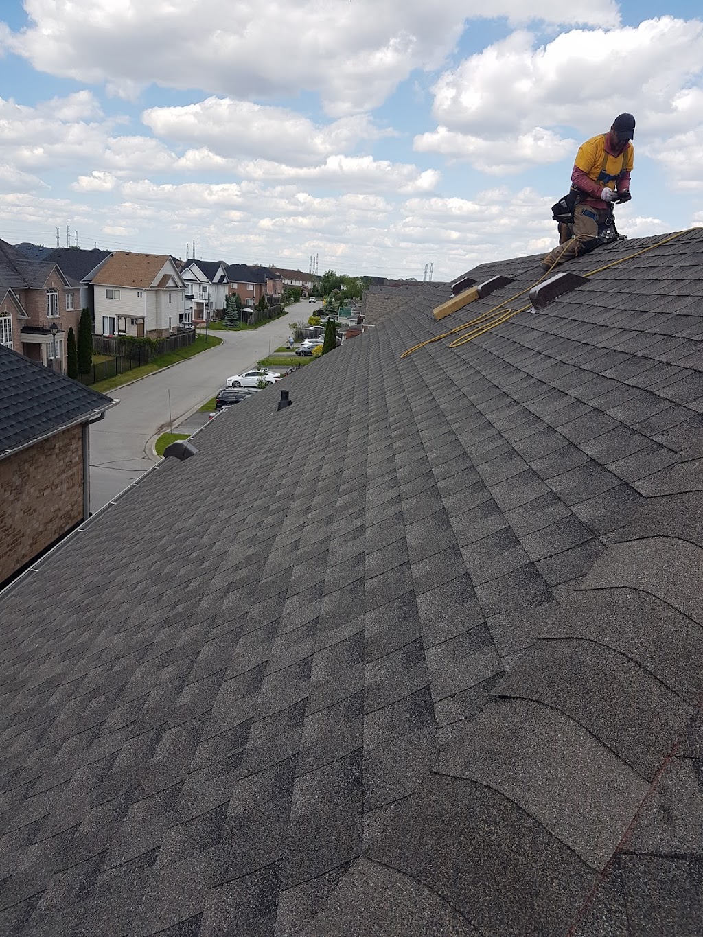 Salama roofing inc. | 411 sidney street Trenton Ap09, Trenton, ON K8V 6N6, Canada | Phone: (647) 528-0361