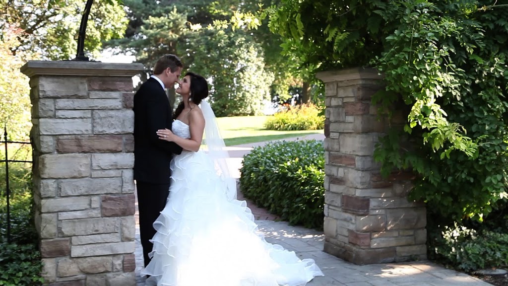 R5L Weddings | 5494 Wilderness Trail, Mississauga, ON L4Z 4A6, Canada | Phone: (647) 531-3913