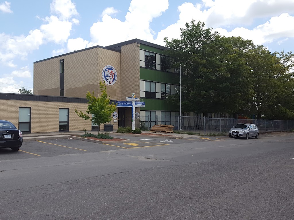 St-Laurent Academy - Ottawa Private School | 641 Sladen Ave, Ottawa, ON K1K 2S8, Canada | Phone: (613) 842-8047