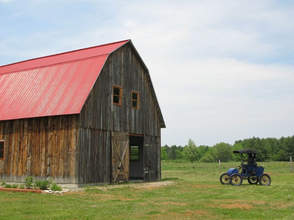 Domaine de Pontiac Village | 1259 Chem. du Cimetière, Quyon, QC J0X 2V0, Canada | Phone: (819) 458-3628