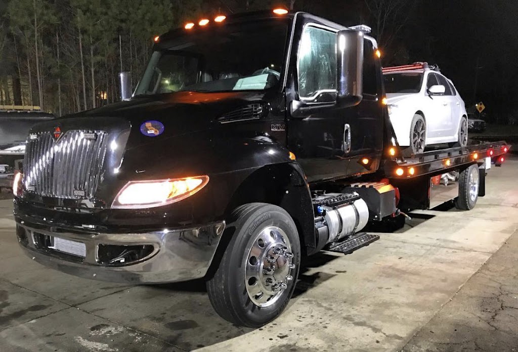 Towing Service Lachine | CP 34048 GALERIE LACHINE, Lachine, QC H8S 4H4, Canada | Phone: (514) 600-2008