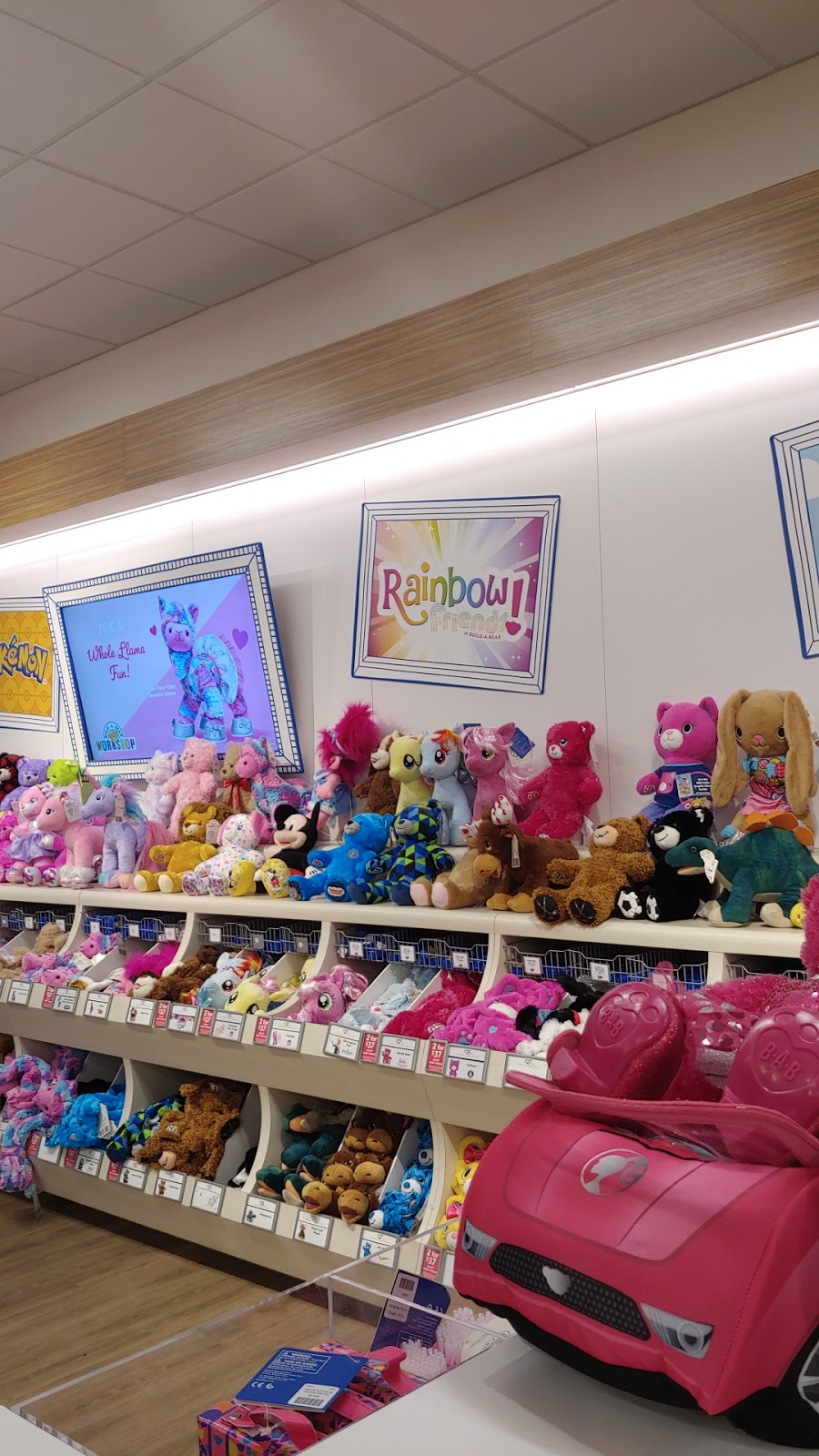 Build-A-Bear Workshop | Tsawwassen Mill, 5000 Canoe Pass Way Space #506, Delta, BC V4M 0B3, Canada | Phone: (604) 948-0455