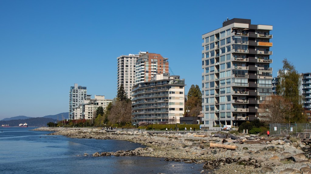 Shorewood Manor | 2020 Bellevue Ave, West Vancouver, BC V7V 1B8, Canada | Phone: (604) 926-2713