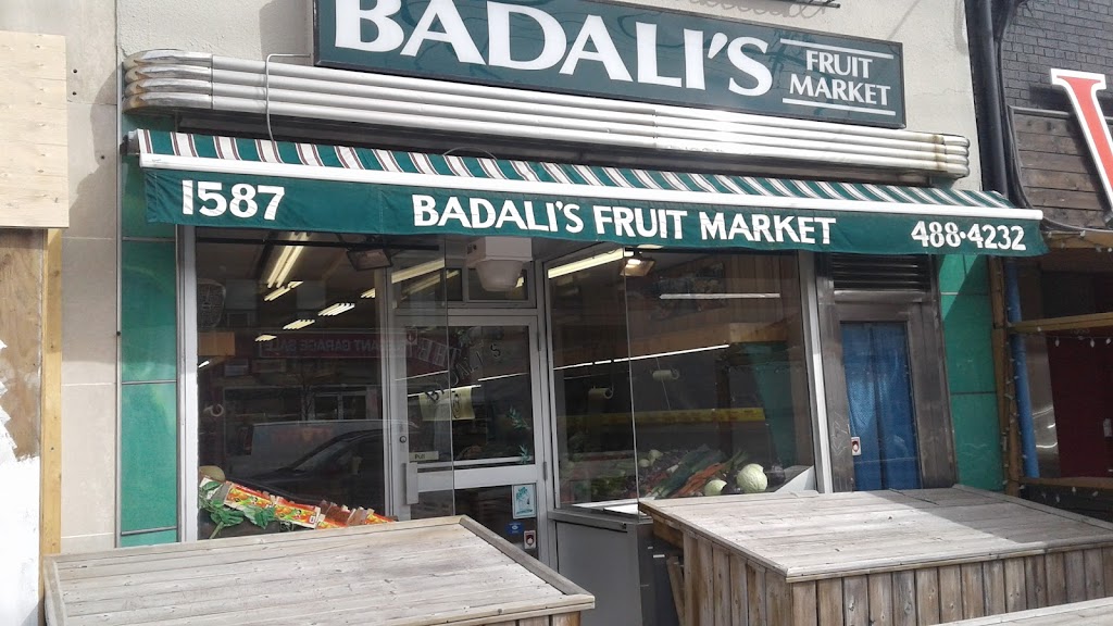 Badalis Fruit Market | 1587 Bayview Ave, East York, ON M4G 3B5, Canada | Phone: (416) 488-4232