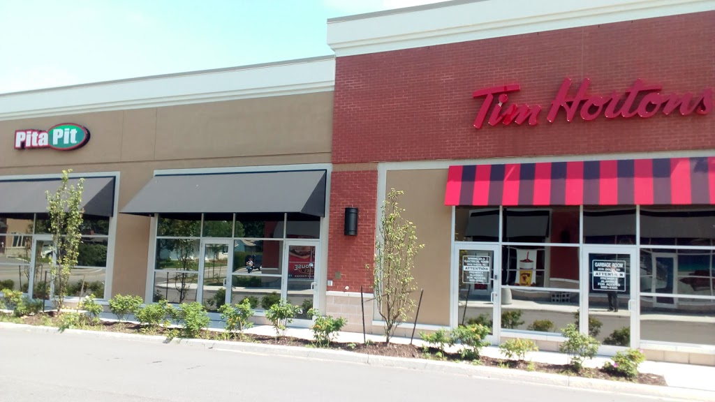 Tim Hortons | 2016 Ogilvie Rd, Ottawa, ON K1J 7N9, Canada | Phone: (613) 741-2124