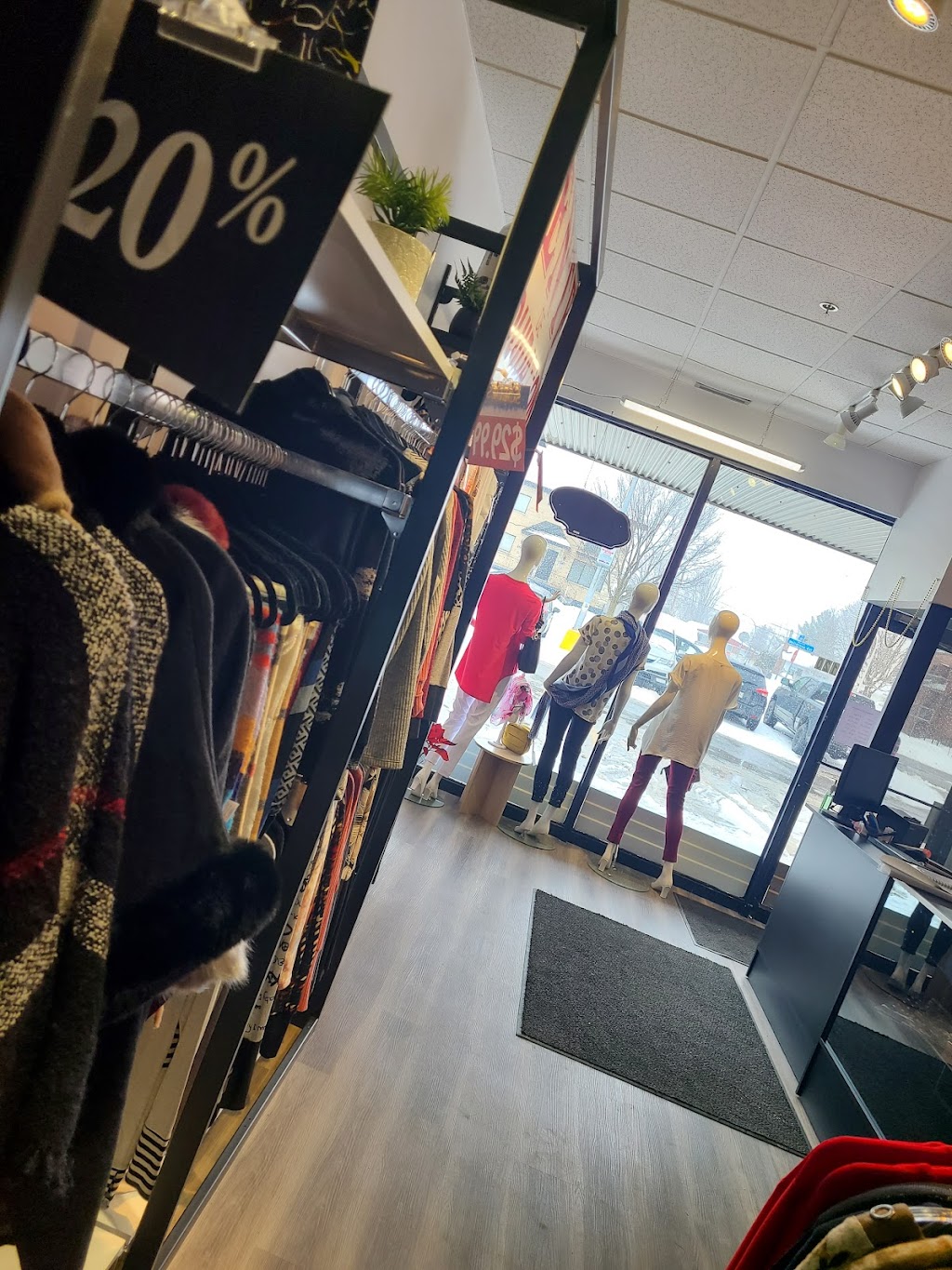 Boutique Au Féminin | 120 Boulevard Bellerose E, Laval, QC H7K 1S7, Canada | Phone: (450) 667-0585