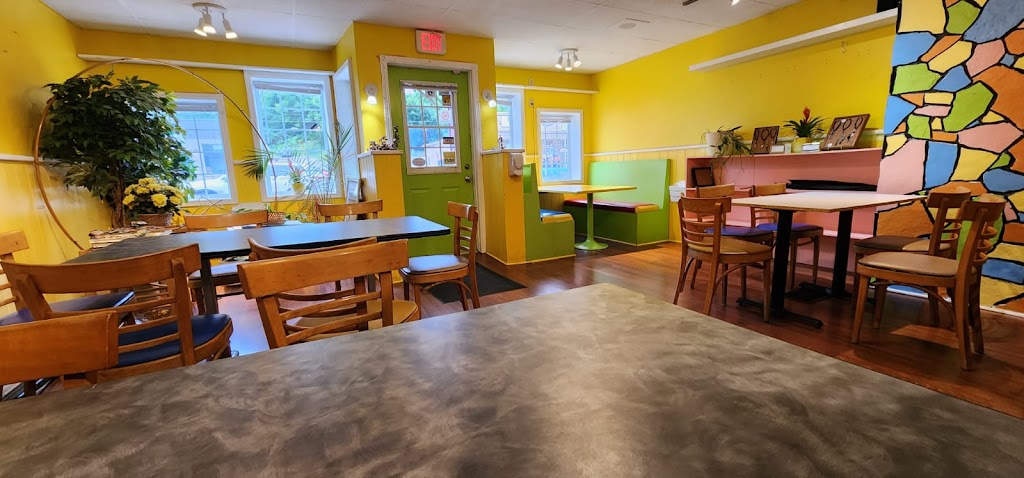 Corals Caribbean Cuisine | 651 Berford St, Wiarton, ON N0H 2T0, Canada | Phone: (519) 534-2478