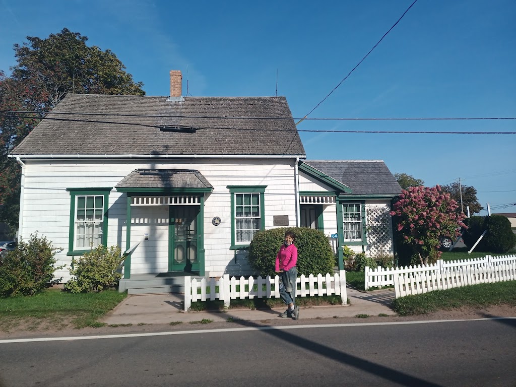 Lucy Maud Montgomery Birthplace | 6461 PE-20, New London, PE C0A 1M0, Canada | Phone: (902) 886-2099