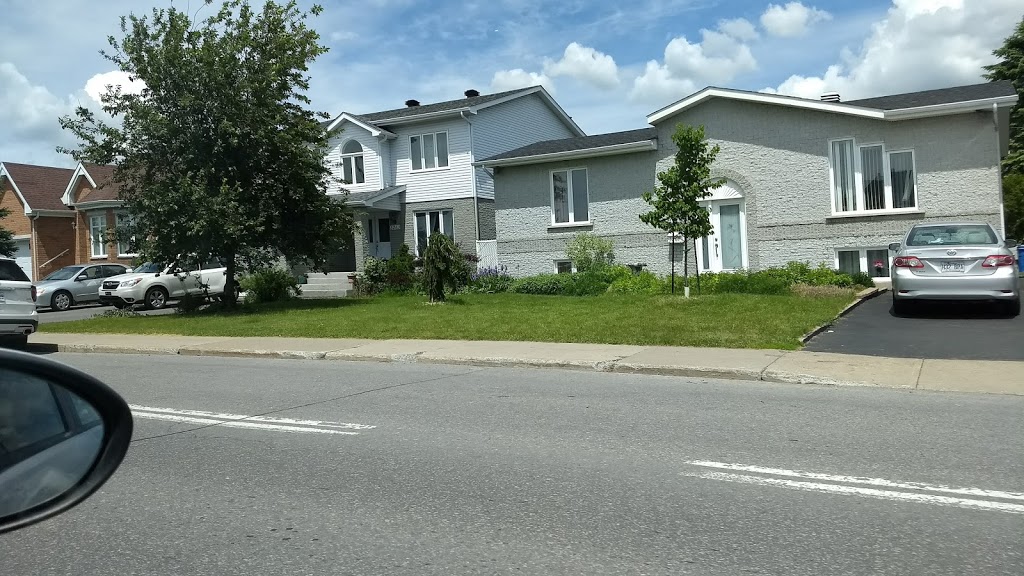 Parc Châtelet | 672 Boulevard Roberval E, Longueuil, QC J4L 4W3, Canada