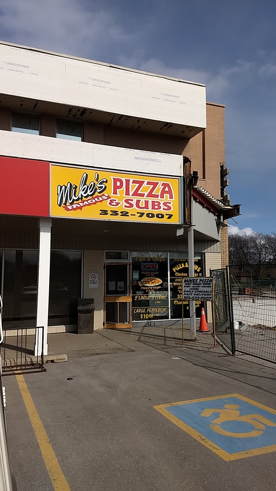 Mikes Pizza & Subs | 232 Indian Rd S, Sarnia, ON N7T 3W4, Canada | Phone: (519) 332-7007