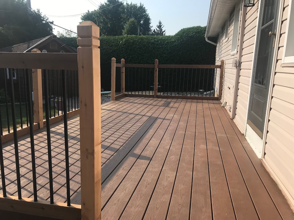 Canada Deck & Fence | 379 Brettonwood Ridge, Kanata, ON K2T 0H8, Canada | Phone: (613) 220-0110