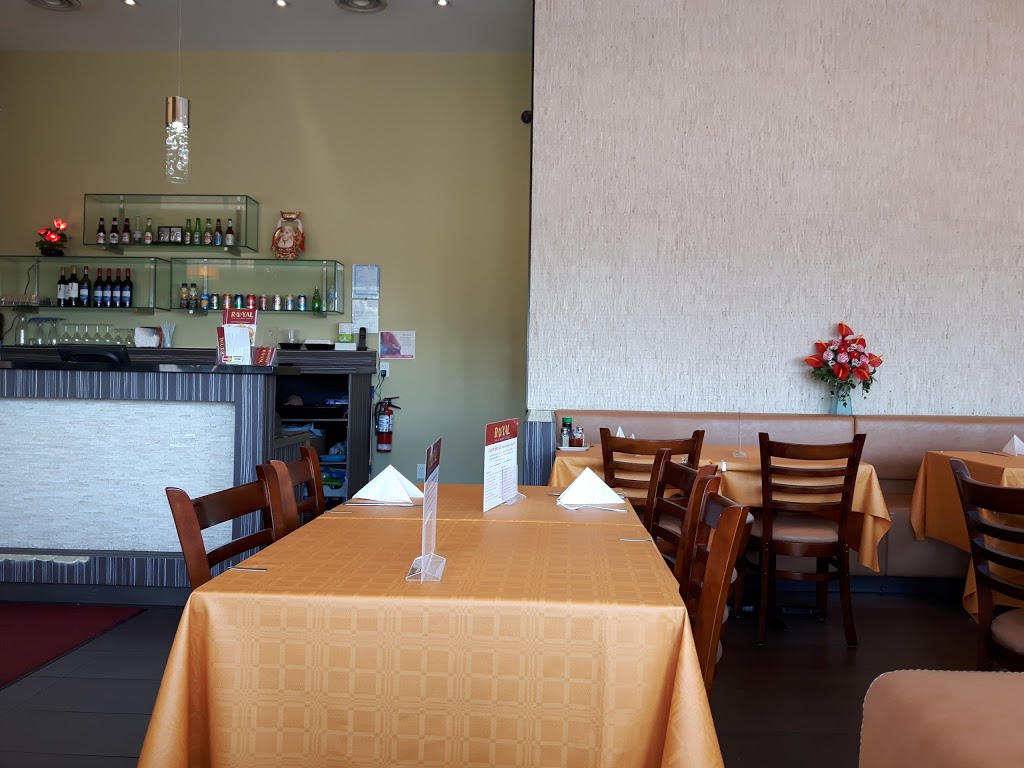 Royal Thai & Hakka Cuisine | 1525 Dundas St E, Whitby, ON L1N 2K7, Canada | Phone: (905) 666-8788