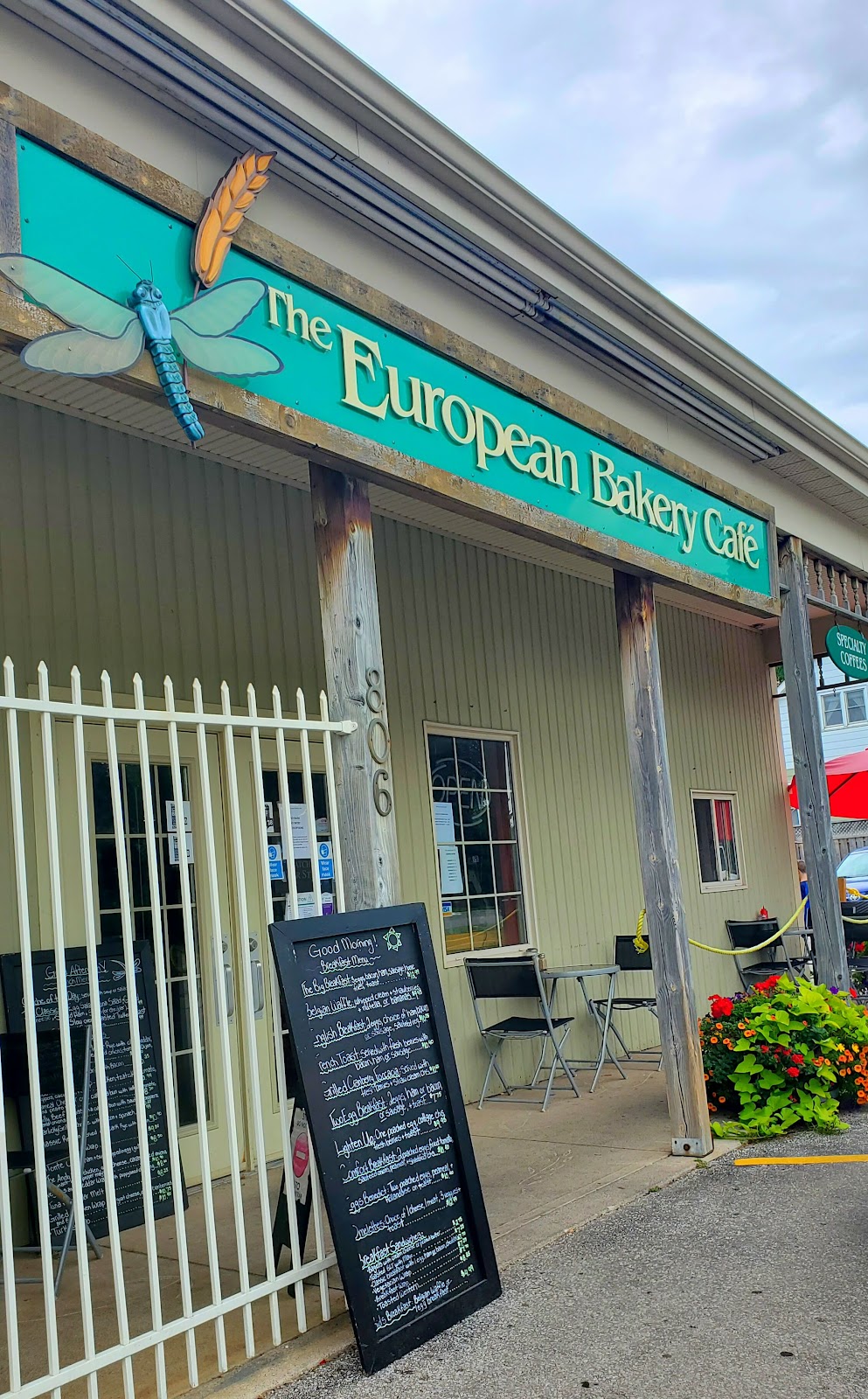 The European Bakery Café | 806 16th St E, Owen Sound, ON N4K 1Z1, Canada | Phone: (519) 371-1260