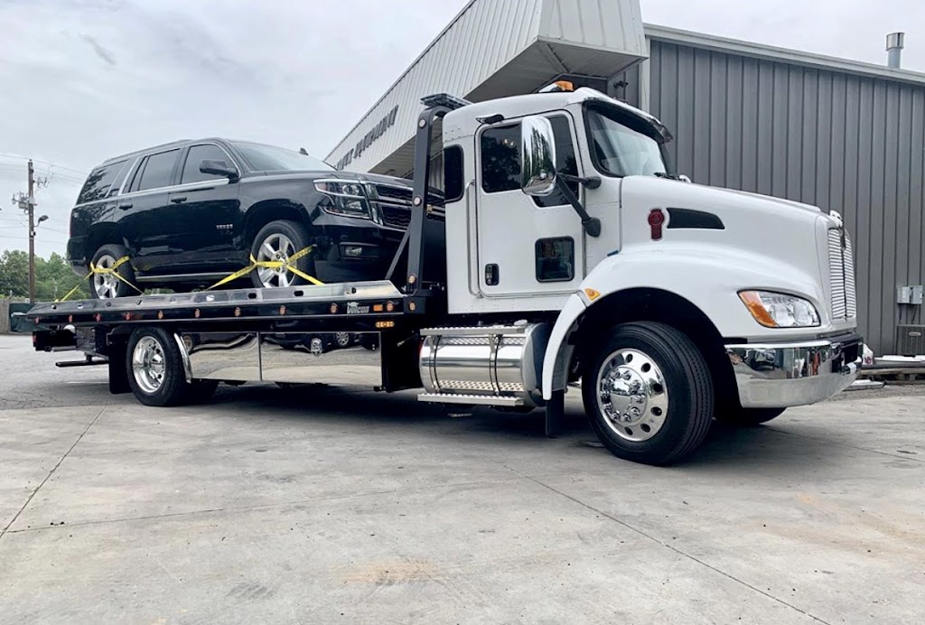 Tow Truck Service 24h CHATEAUGUAY KAHNAWAKE | CP 80033, PRINCIPALE, Châteauguay, QC J6J 5X2, Canada | Phone: (450) 287-0170