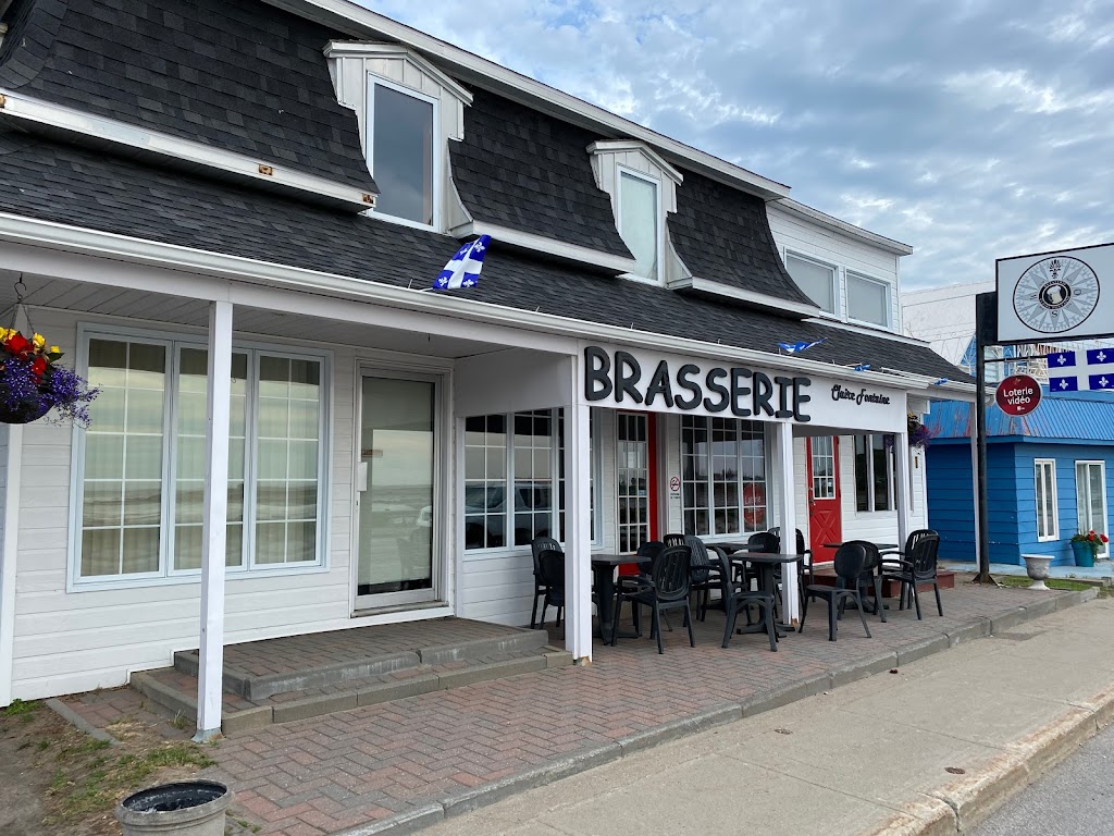 Brasserie Claire Fontaine | 265 QC-138, Les Escoumins, QC G0T 1K0, Canada | Phone: (418) 233-2246