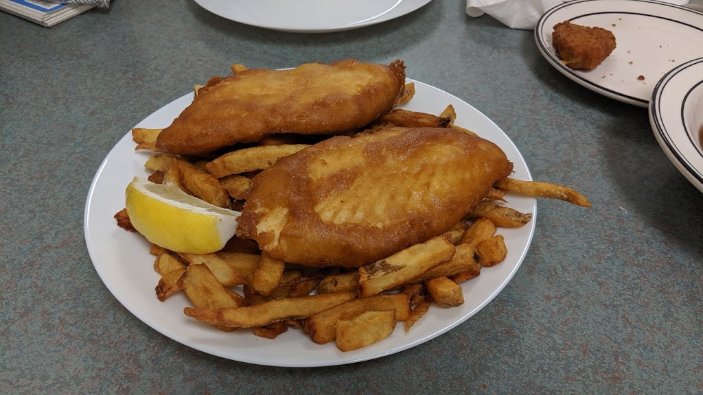 Union Jack Fish & Chips LTD 4th Avenue | 300 Fourth Ave #5, St. Catharines, ON L2S 0E6, Canada | Phone: (905) 684-2424