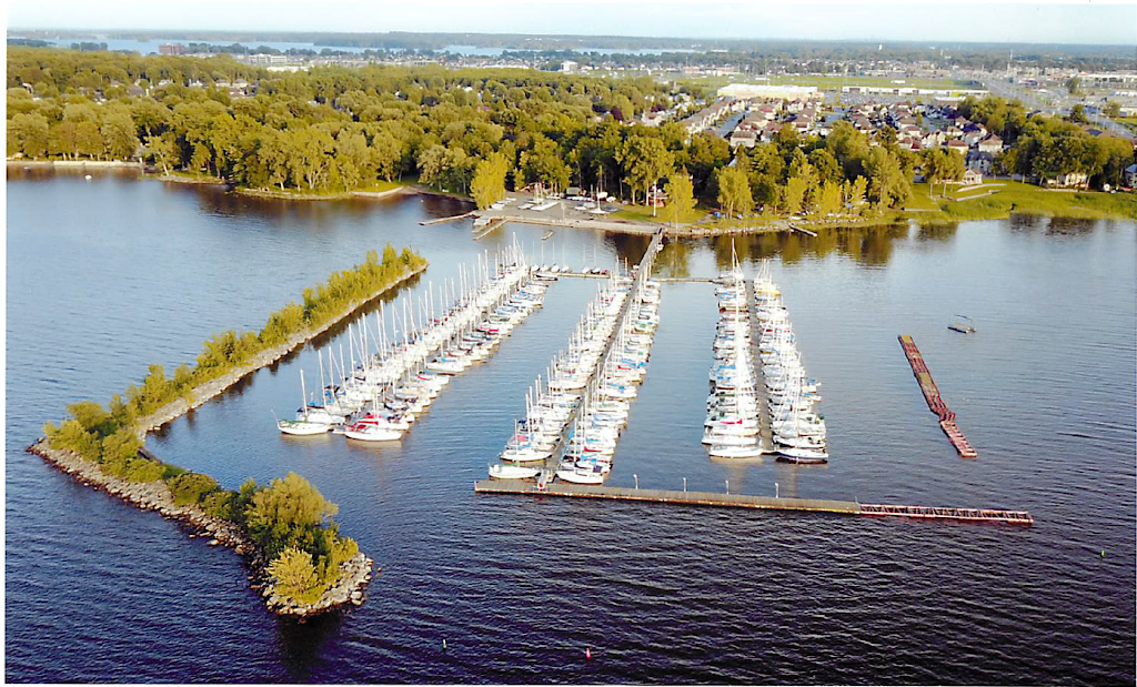 Club de Voile Deux-Montagnes | 30 Rue des Rigolets, Vaudreuil-sur-le-Lac, QC J7V 8P3, Canada | Phone: (450) 455-5370