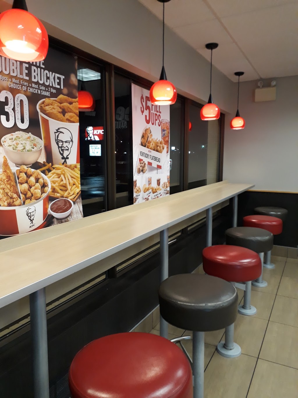 KFC | 62 Water St, Summerside, PE C1N 1A4, Canada | Phone: (902) 436-5717