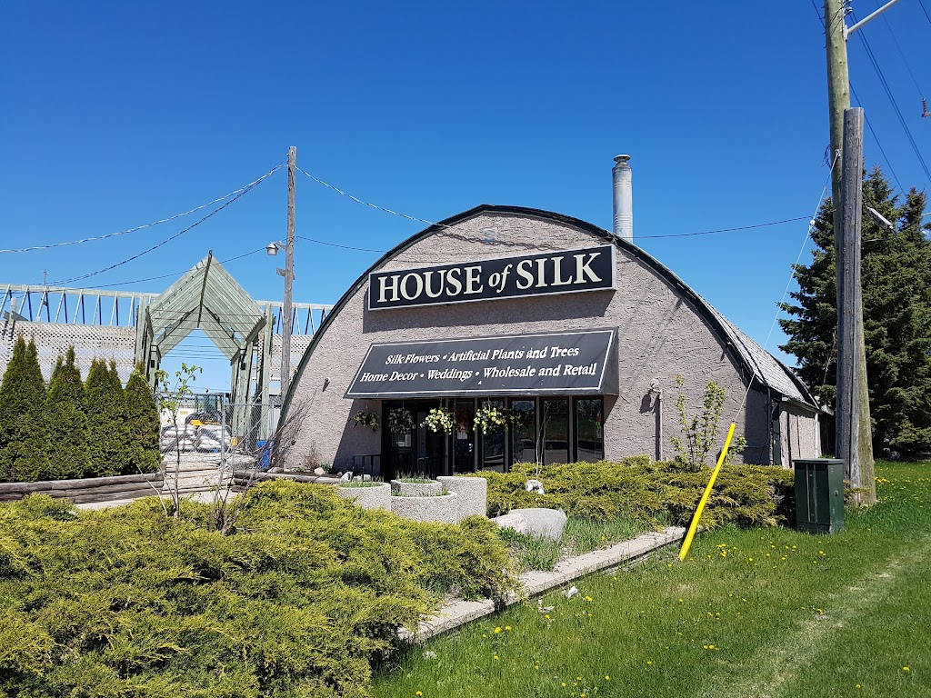 House of Silk | 595 Munroe Ave, Winnipeg, MB R2K 1H7, Canada | Phone: (204) 669-3028