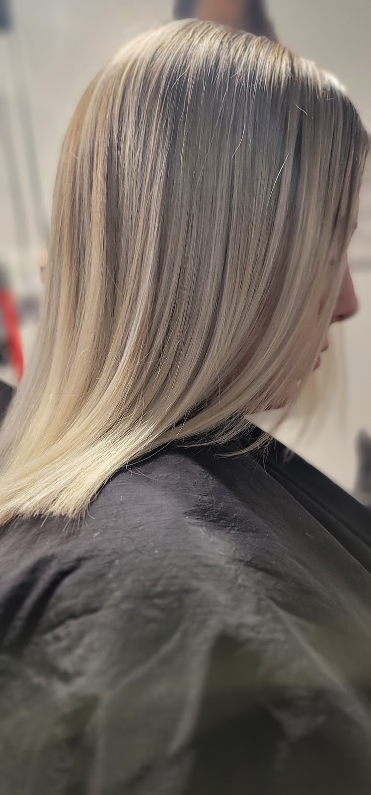 Addicted to Hair | 15 Ferry Rd, Selkirk, MB R1B 1A1, Canada | Phone: (204) 770-4802