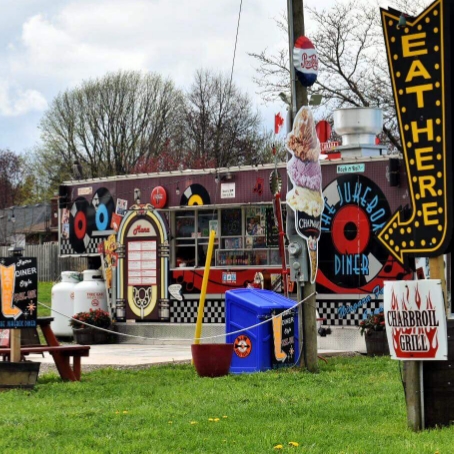 The Jukebox Diner | 5181 Drummond Rd, Niagara Falls, ON L2E 6E6, Canada