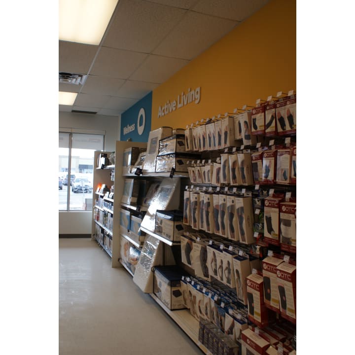 Wellwise by Shoppers Drug Mart | 17725 Yonge St Unit 5, Newmarket, ON L3Y 7C1, Canada | Phone: (905) 953-9907