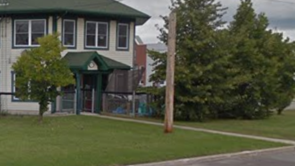 CPE Montessori de Saint-Jean-Chrysostome | 1127 Rue de la Prairie O, Saint-Jean-Chrysostome, QC G6Z 3C9, Canada | Phone: (418) 834-1771