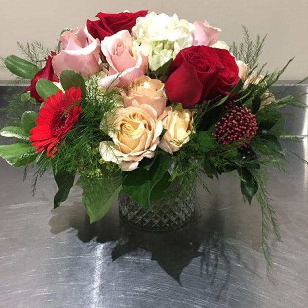 Evolution Flowers and Gifts | 2555 Eglinton Ave W, York, ON M6M 1T3, Canada | Phone: (647) 748-2626