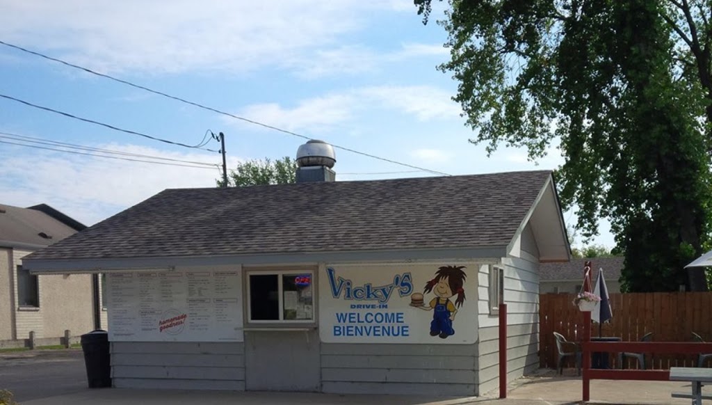 Vickys Drive Inn | 122 Central Ave, Ste. Anne, MB R5H 1C2, Canada | Phone: (204) 422-6883